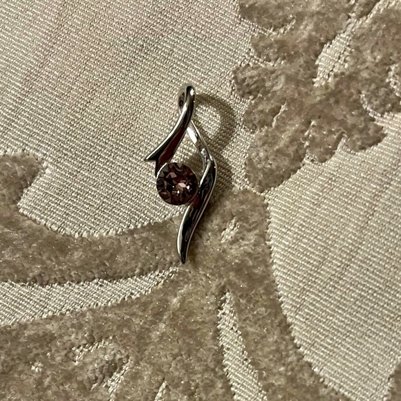 Sterling silver and amethyst crystal pendant - Picture 1 of 4